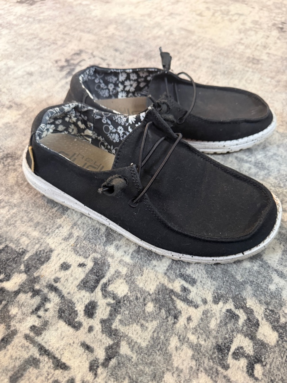 Women’s Hey Dude Shoes Wendy Basic - Picture 5 of 7